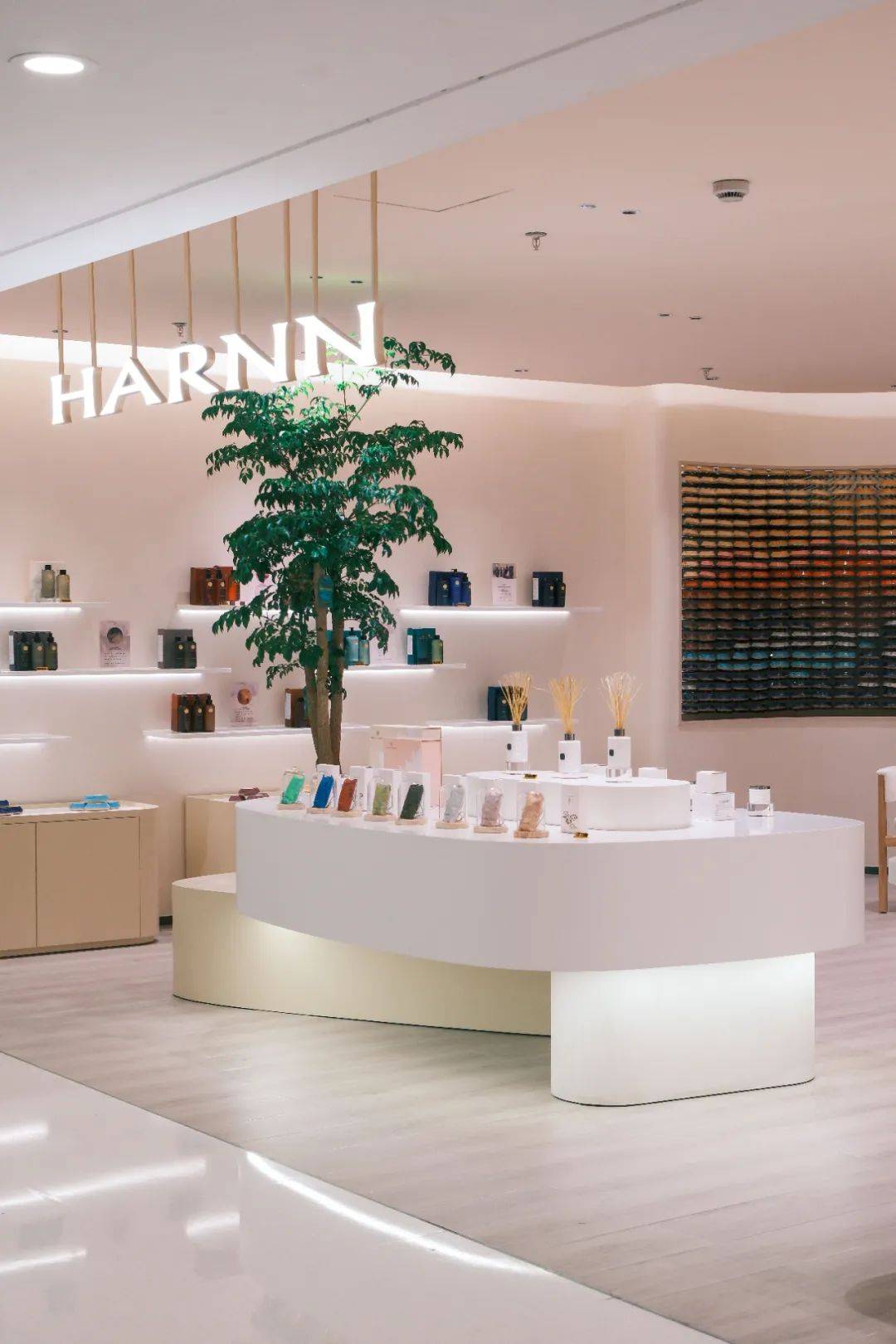 国HARNN打造中国线下零售新物种不朽情缘试玩网站“SPA+零售”泰(图5)
